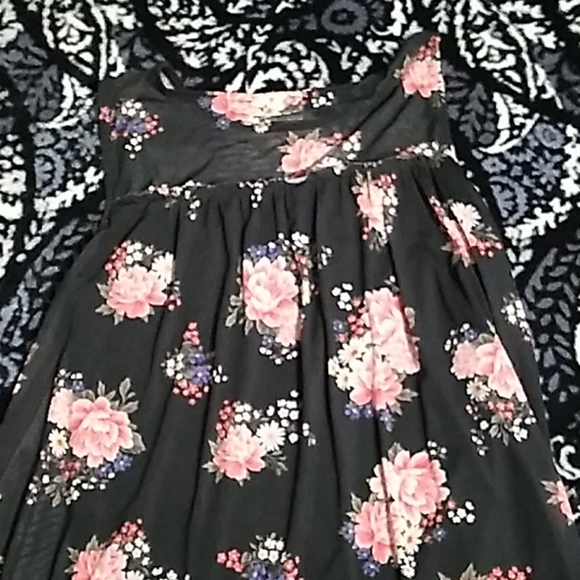 Flower dress tank - Picture 4 of 4